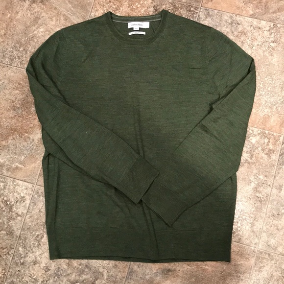 Calvin Klein Other - Calvin Klein forest green sweater